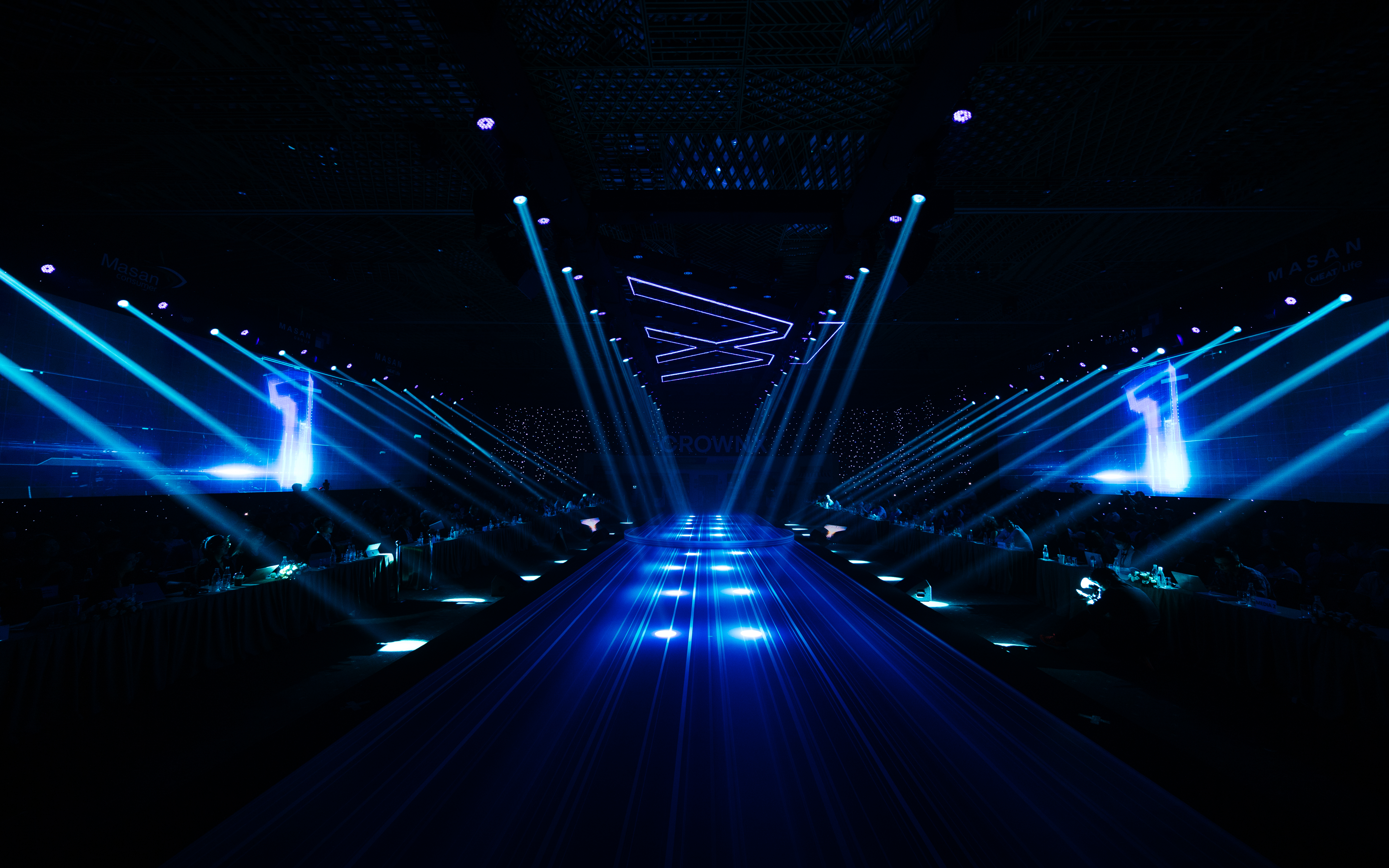 Giải Pháp Tổ Chức Sự Kiện Doanh Nghiệp Cao Cấp